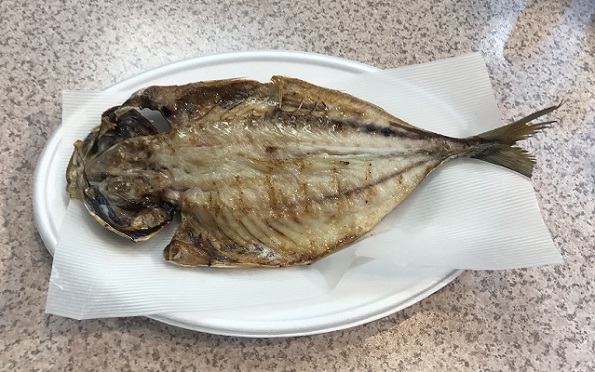 熱海の魚とやの特上あじ干物