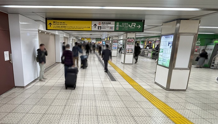 池袋駅の北通路