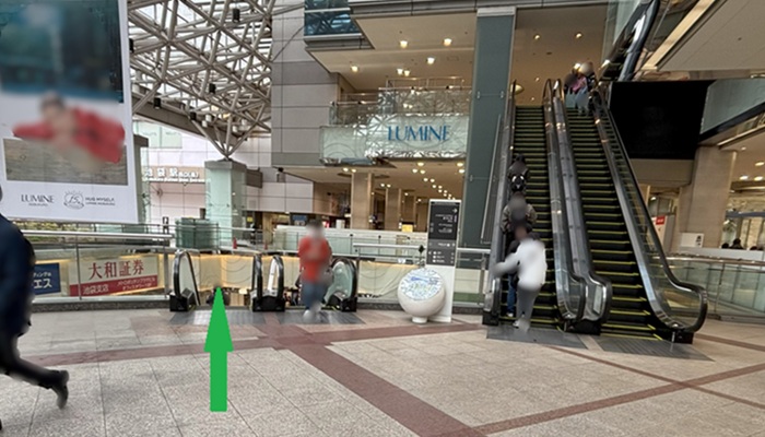 池袋駅の西口の南側