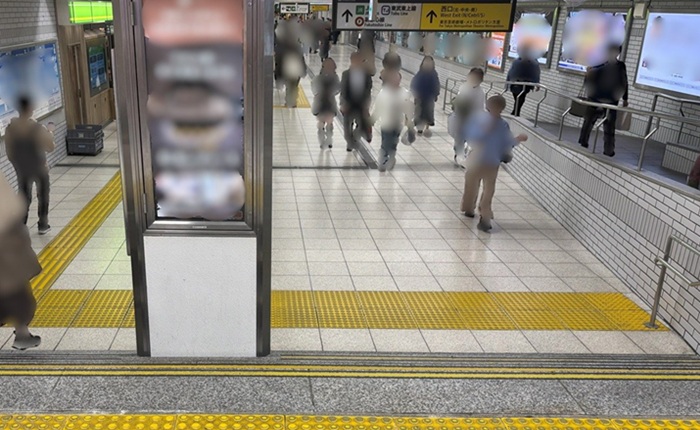 池袋駅東口の北通路
