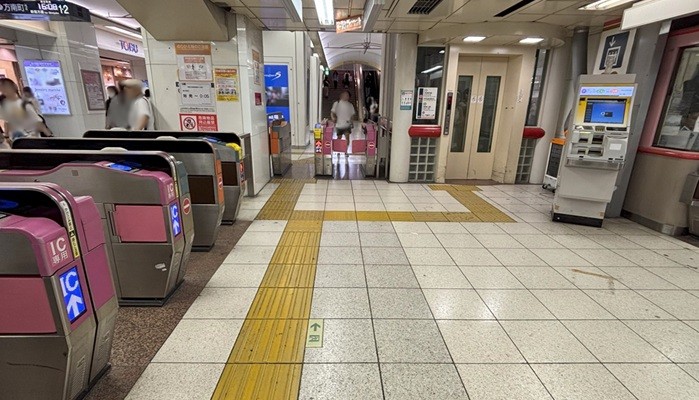 丸ノ内線池袋駅の改札