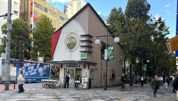 池袋駅東口交番（フクロウ交番）